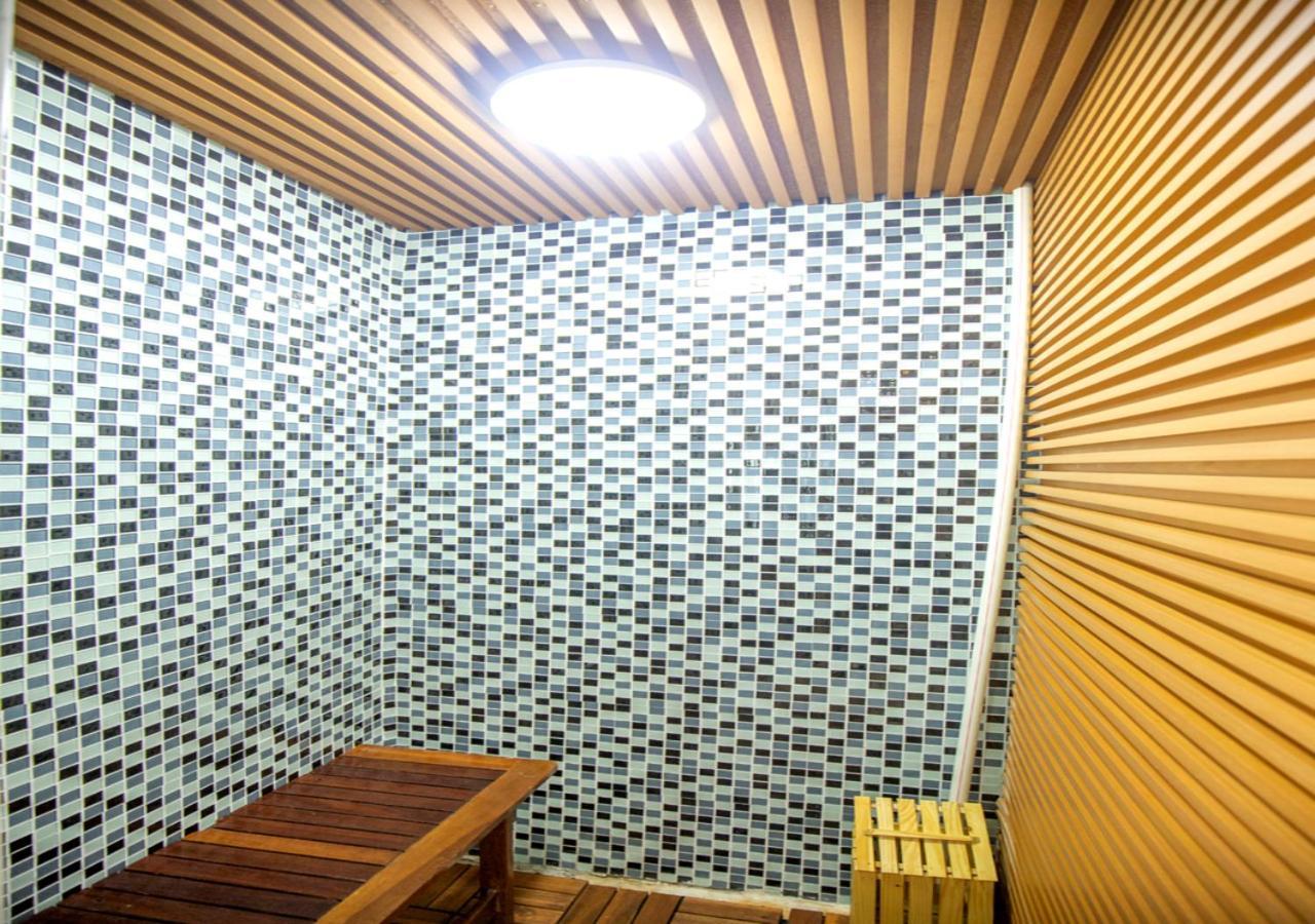 Sumitomo3- Luxury Apartment Hotel Near Lotte Hanoi Exteriör bild